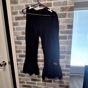 Ruffle pants